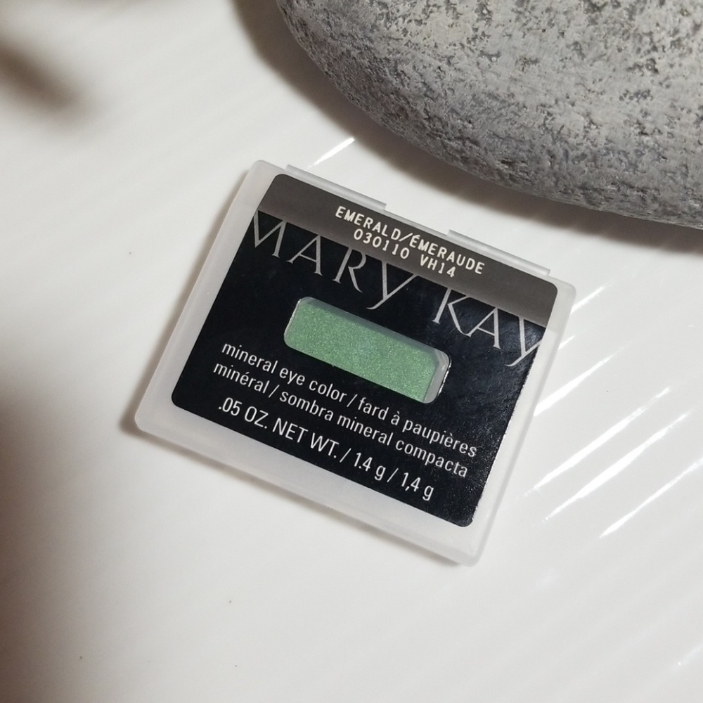 Mary kay eye color